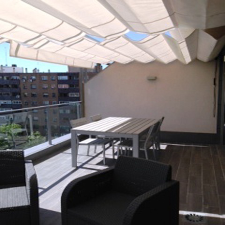Large penthouse terrace in Edificio Proinca Infanta Mercedes, Madrid