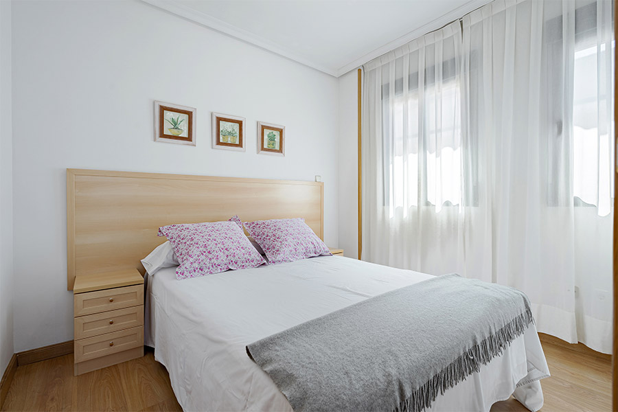 Double bedroom in 1 bedroom flat of Proinca Otamendi Building