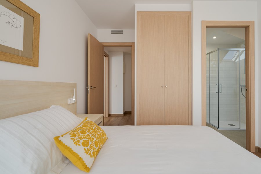 Detail of an en-suite bedroom in the rental flat in the Estrecho neighbourhood of Madrid.