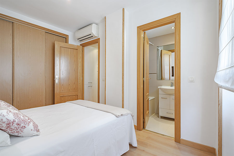 Perspective of the room with bathroom of 1-bedroom flat of  Proinca Los Molinos Building