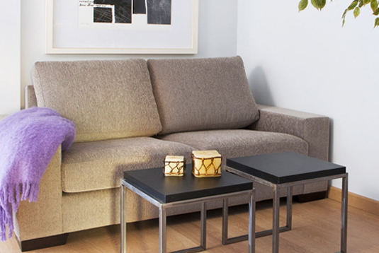 Close-up of a living room to introduce that Proinca is a rental real estate agency in Madrid that offers the advantage of flexible rental periods.